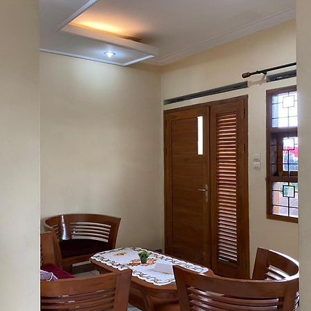 Villa Buana Graha Syariah Bandung Exteriör bild