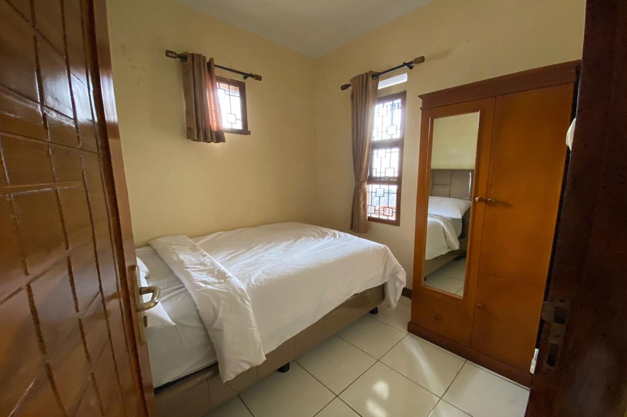 Villa Buana Graha Syariah Bandung Exteriör bild